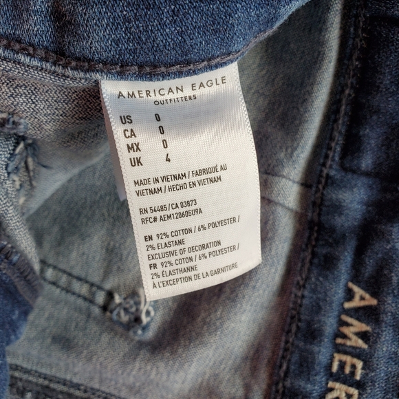 American Eagle Hi-Rise Shortie - Picture 4 of 6
